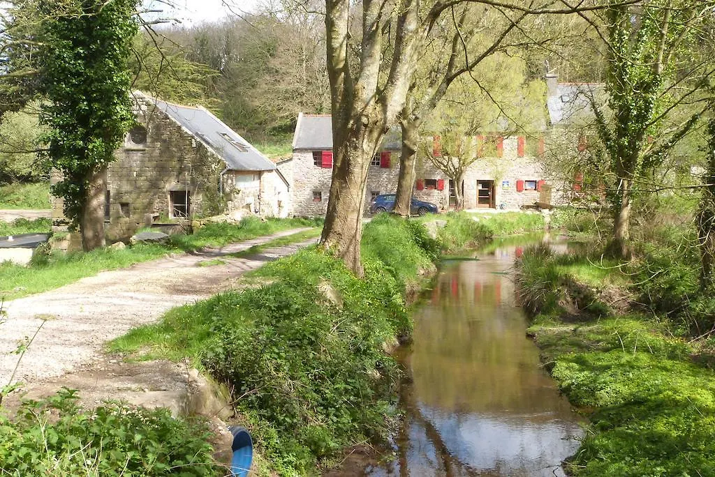 Chambres D'Hotes Du Moulin De Brendaouez Guisseny Отель типа 